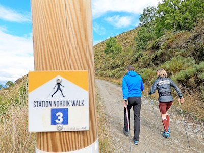 Activités - Marche nordique - Err