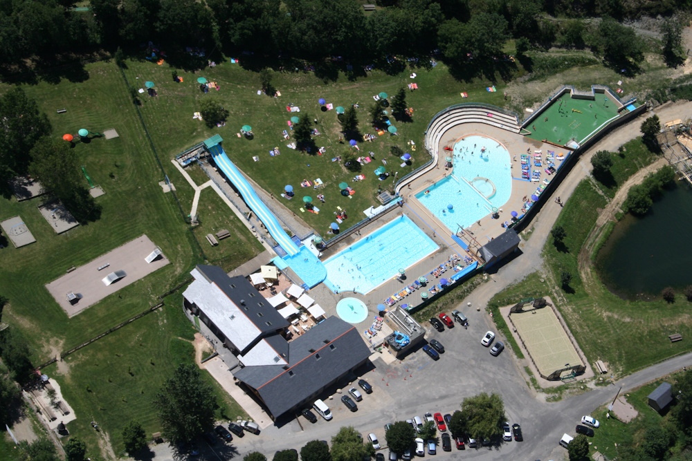 Piscine espace aqualudique - Err